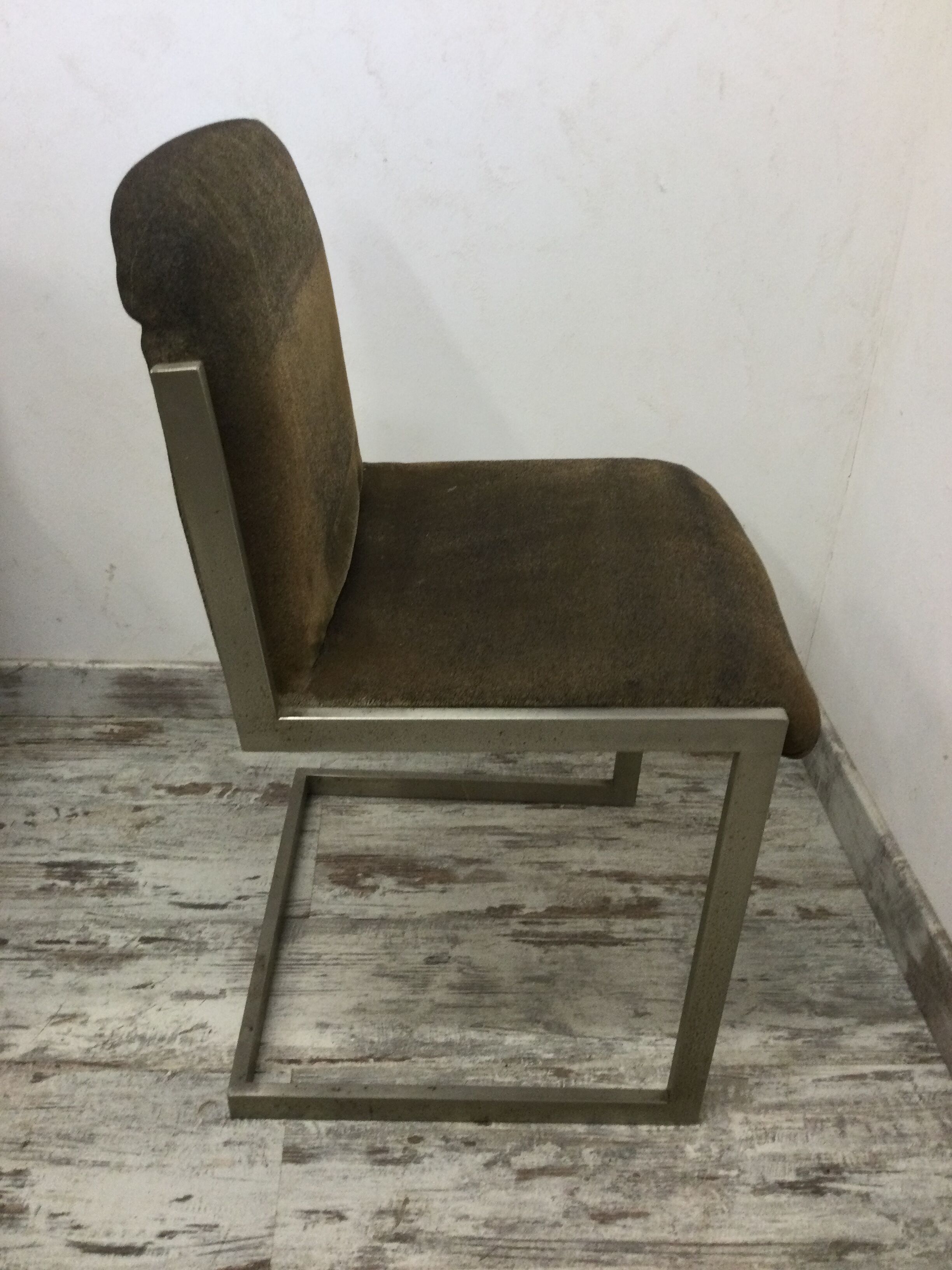 Design table year 70