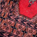 Tapis vintage ouzbek Bukhara fait main en laine – 62 x 106 cm – Années 1970