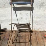 Lot de 15 chaises de bistrot anciennes