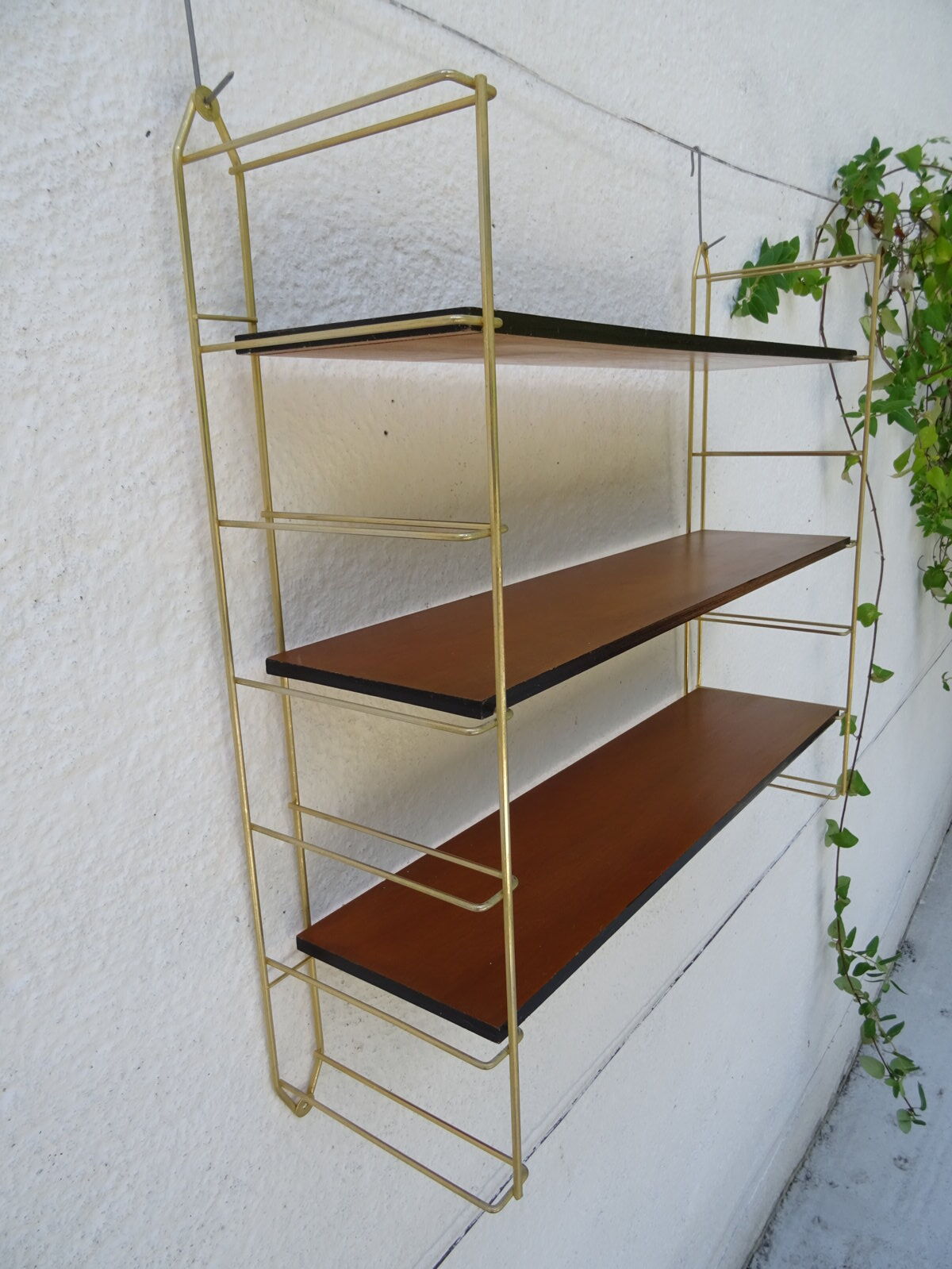 Wall shelf String brass and wood
