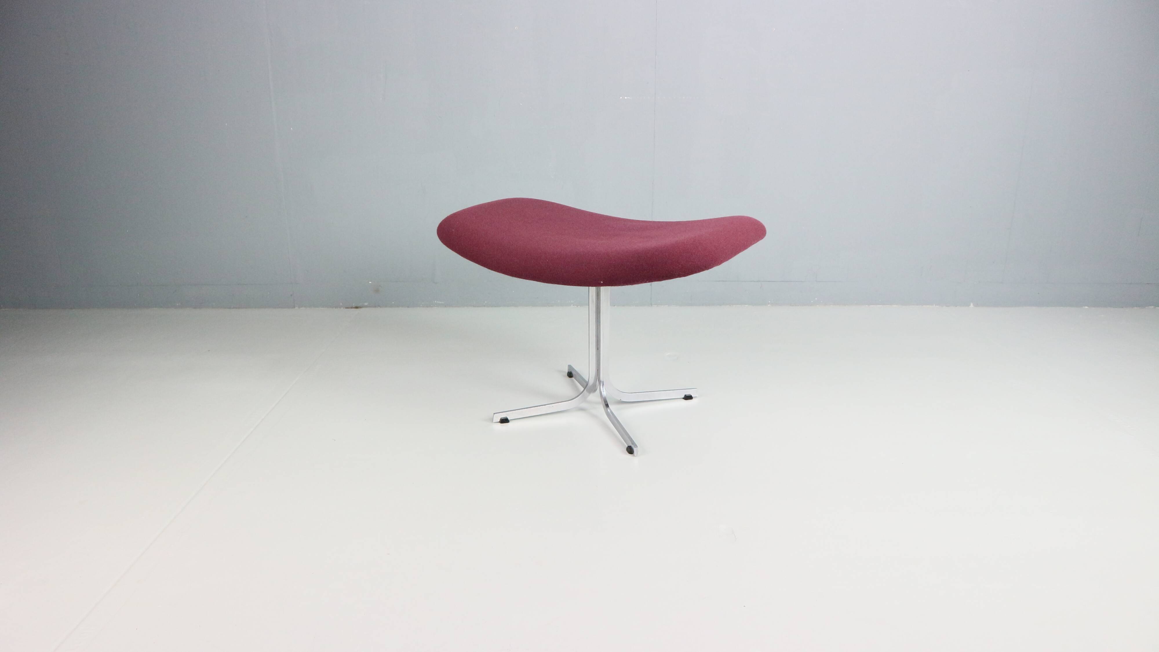 Pierre Paulin Purple Lounge Chair "Big Tulip" F551 & Ottoman, 1960's