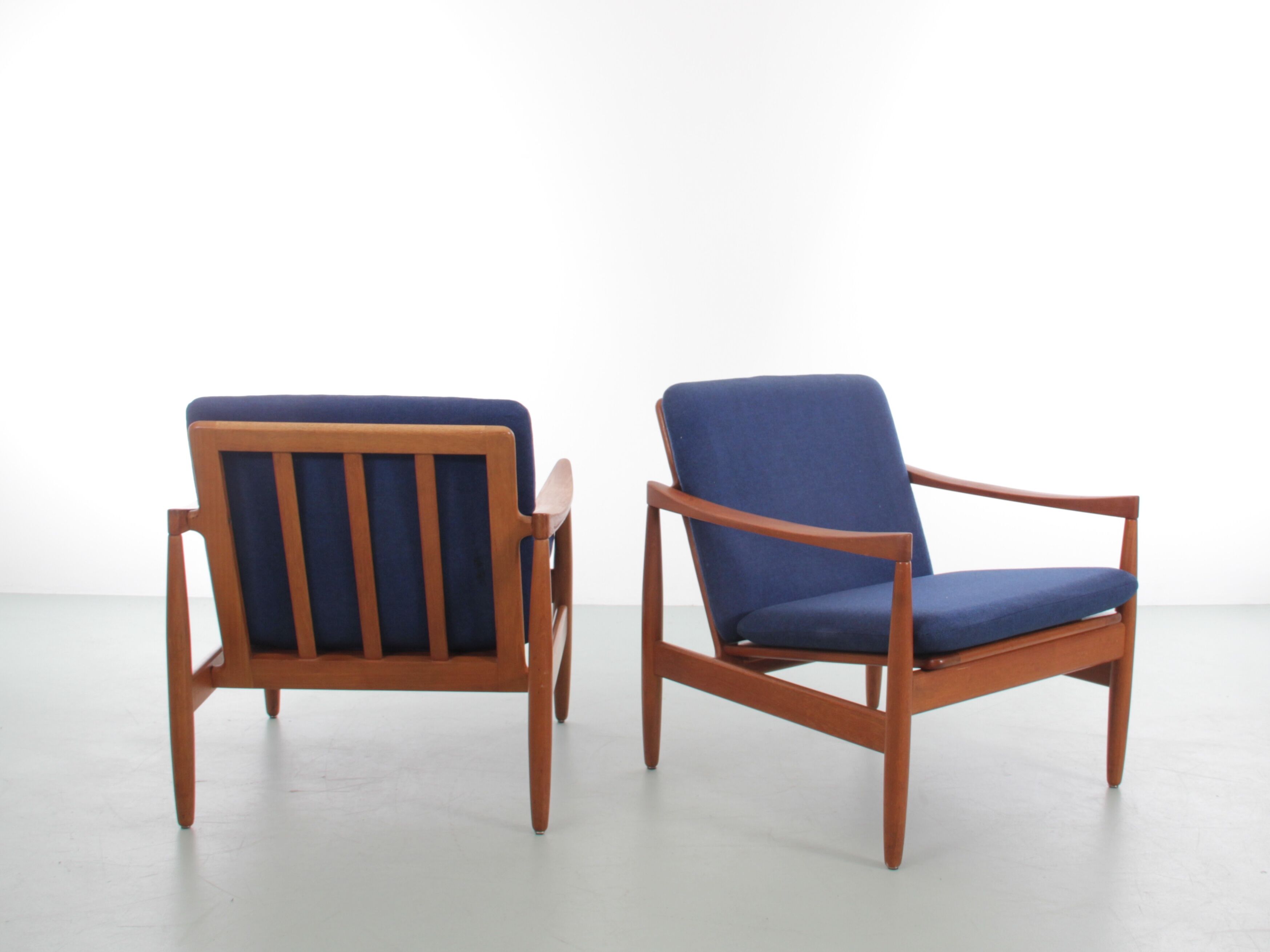 Paire de fauteuils scandinave en teck