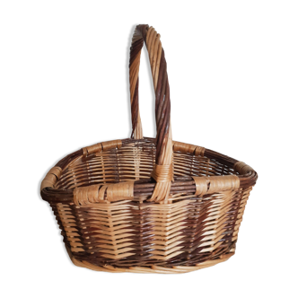 Oval rattan basket