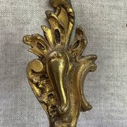 Patères en bronze