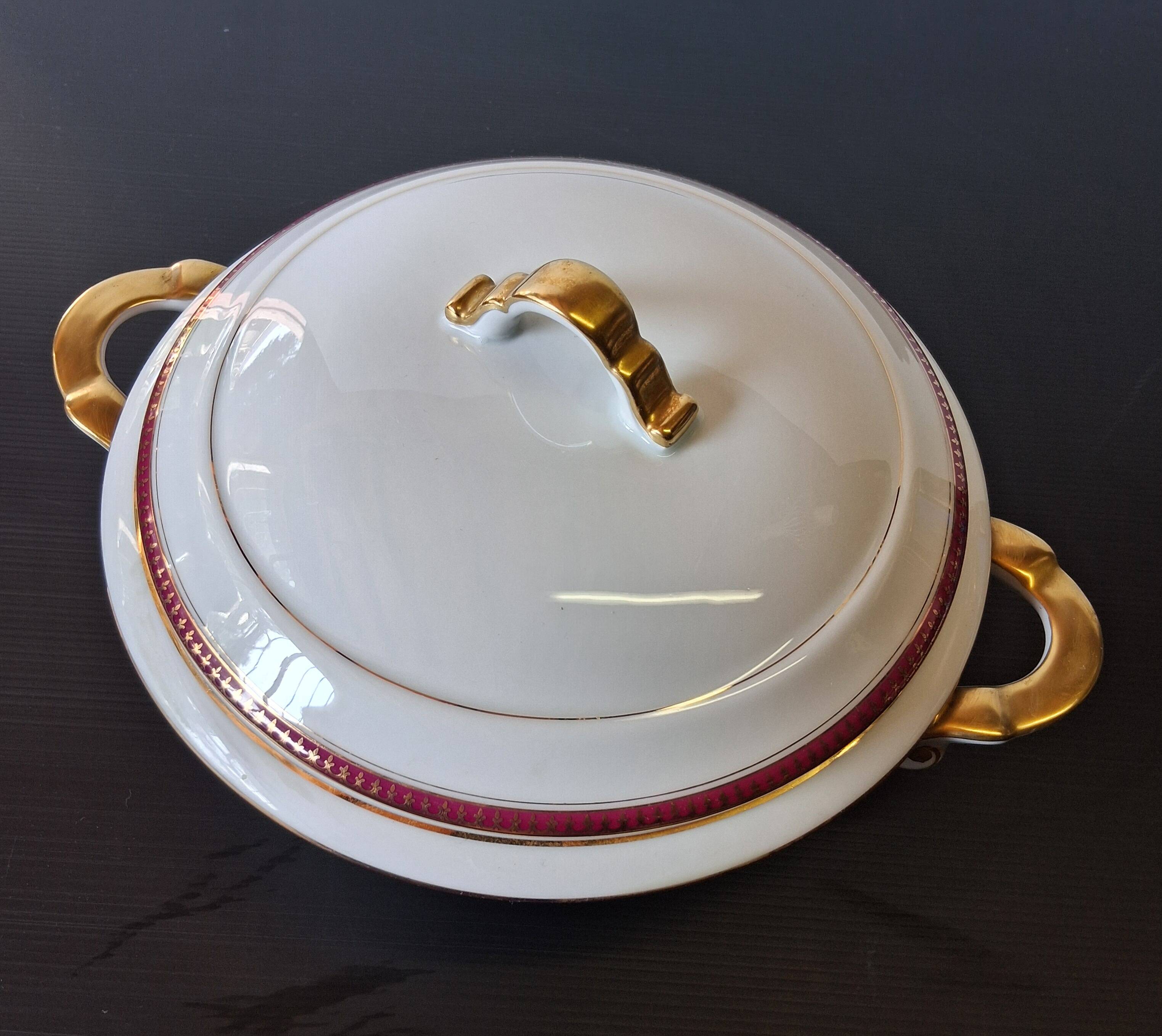 Soupière en porcelaine de chez Chastagner et Cie en très état