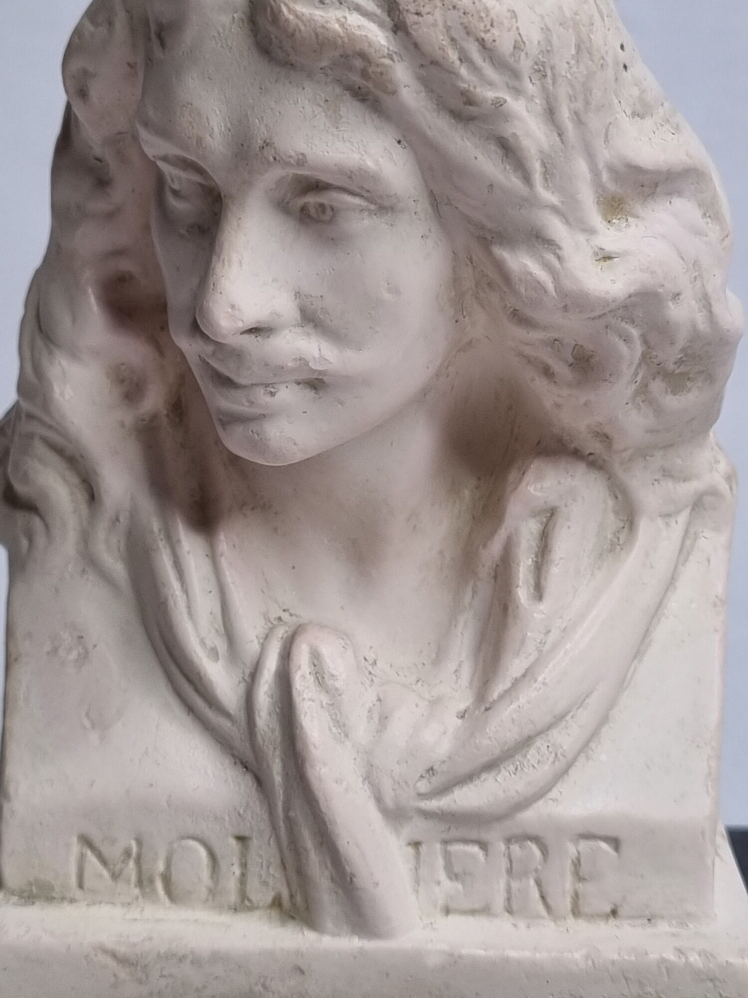 Buste de Molière en plâtre ciré sur socle en marbre 14 cm