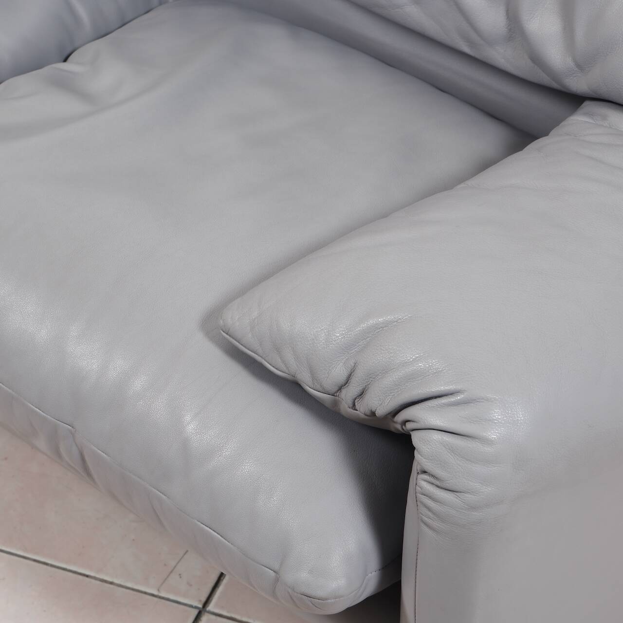 Ensemble de sièges en cuir « Maralunga » de Vico Magistretti pour Cassina