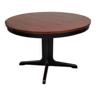 Vintage style BAUMANN table with Scandinavian central leg.