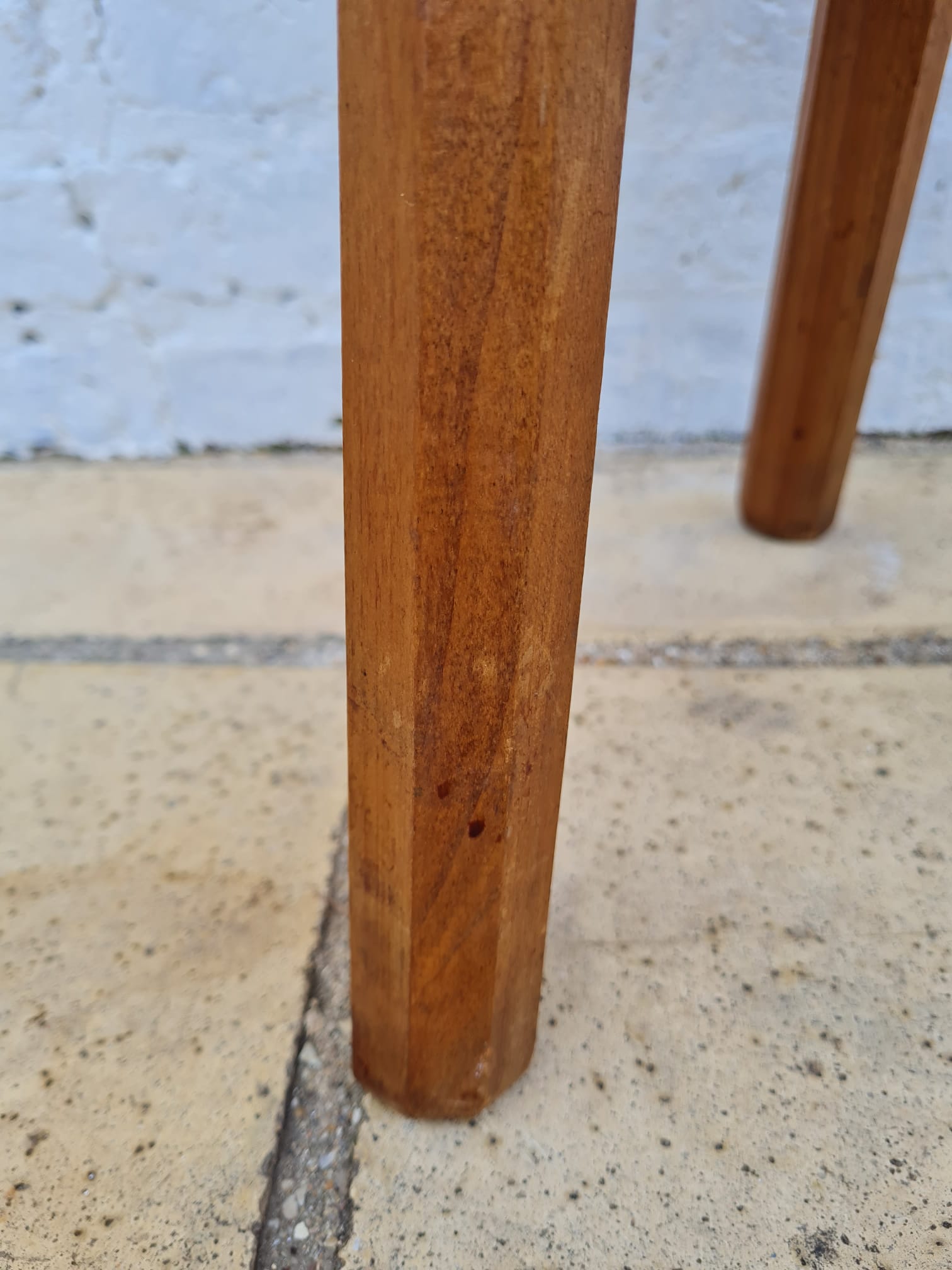 Tripod stool