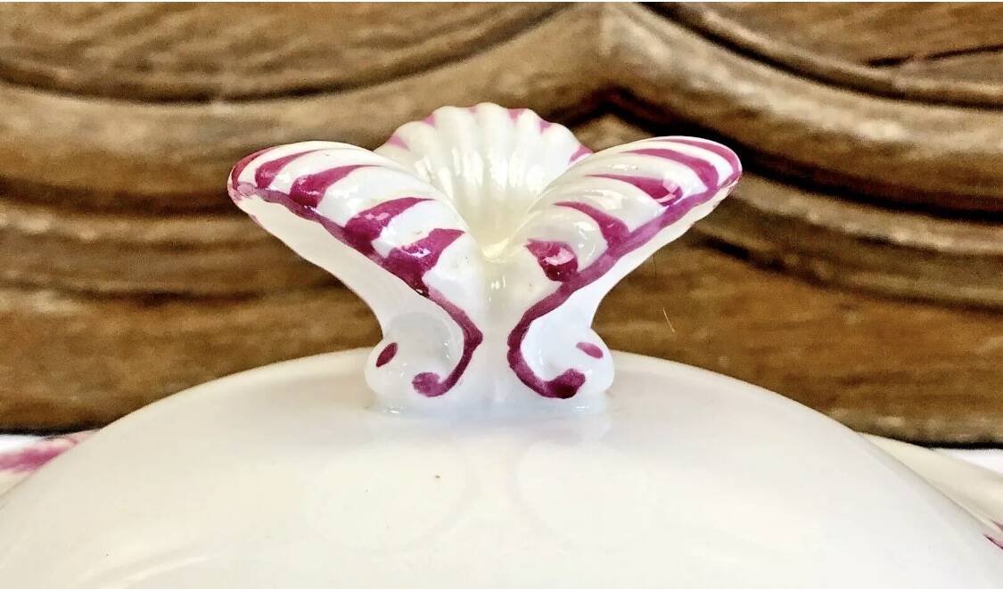 Antique large Gien vegetable soup tureen, pink landscape model, 1938/1960