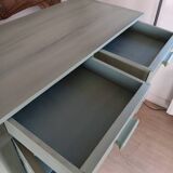 Green Parisian buffet