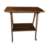 Rolling serving table