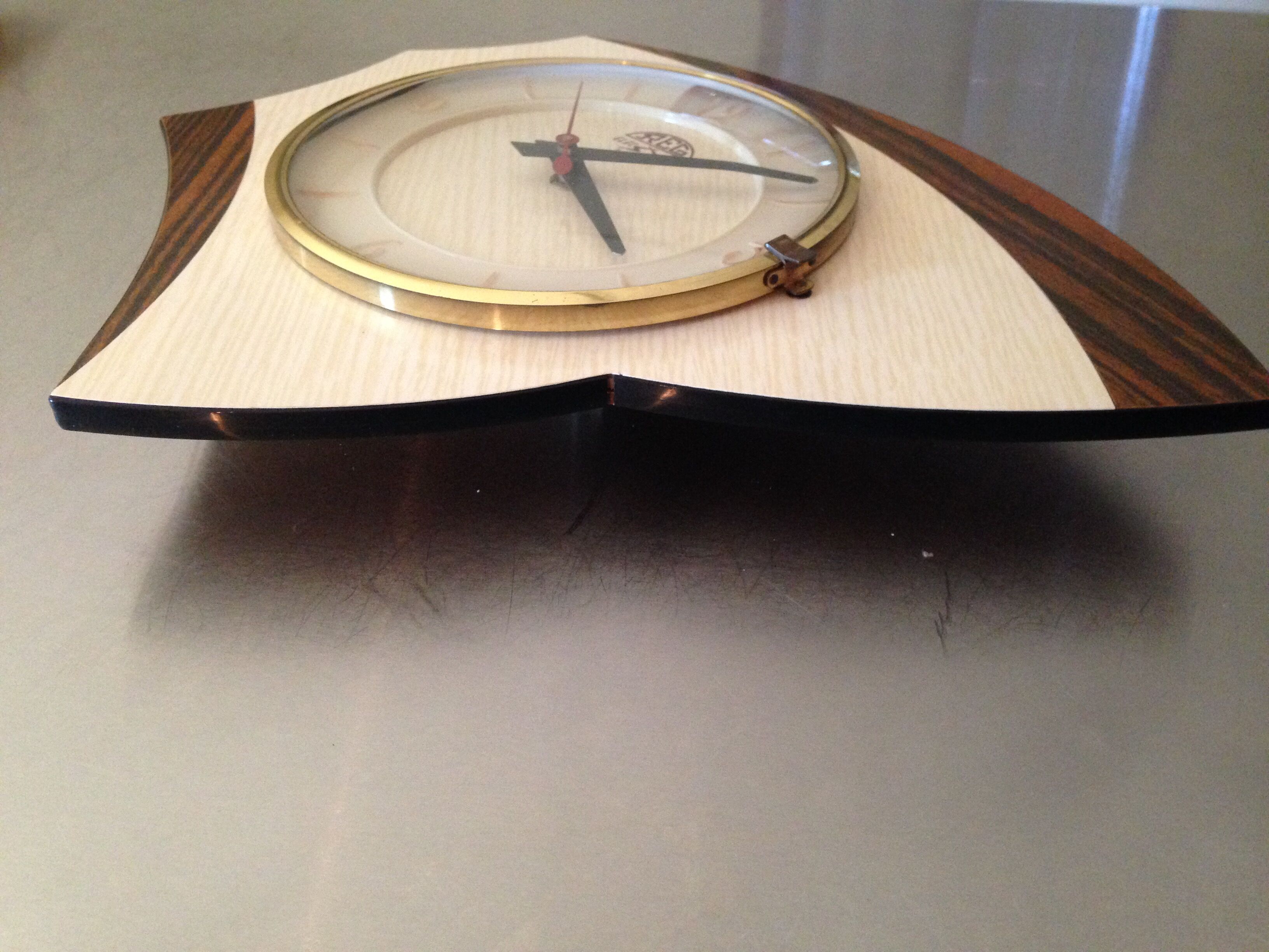 Vintage wall clock in formica 60/70s