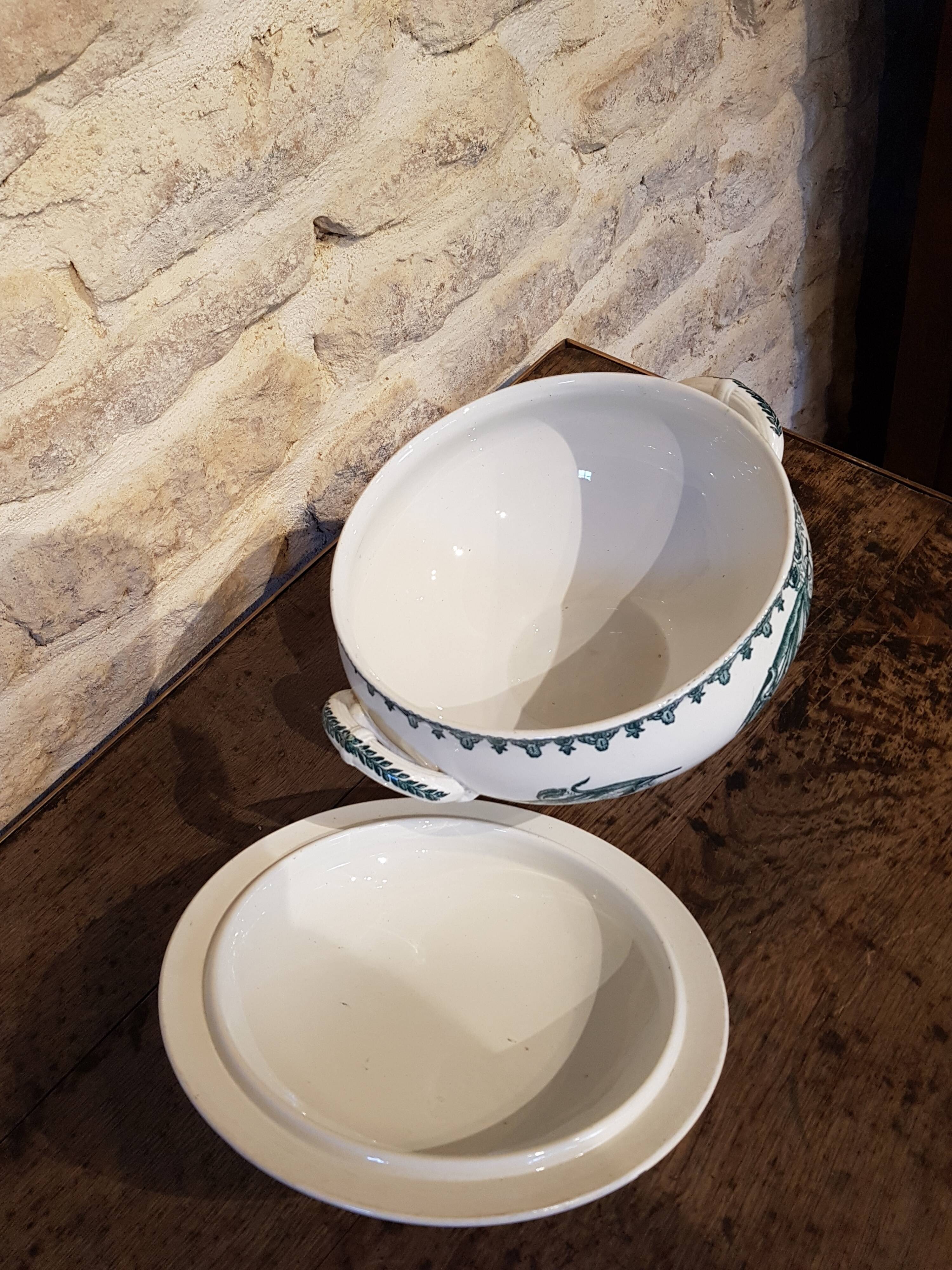 Old tureen iron Earth model Iris