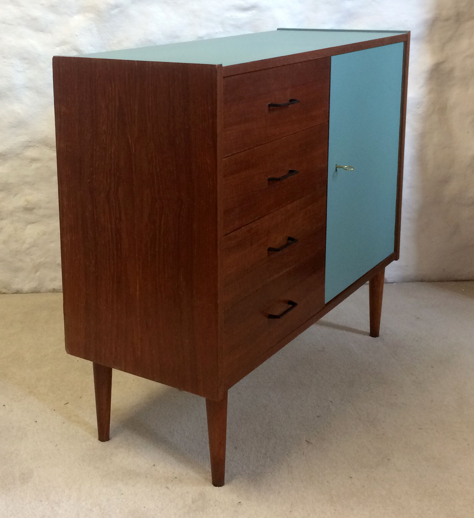 Commode vintage