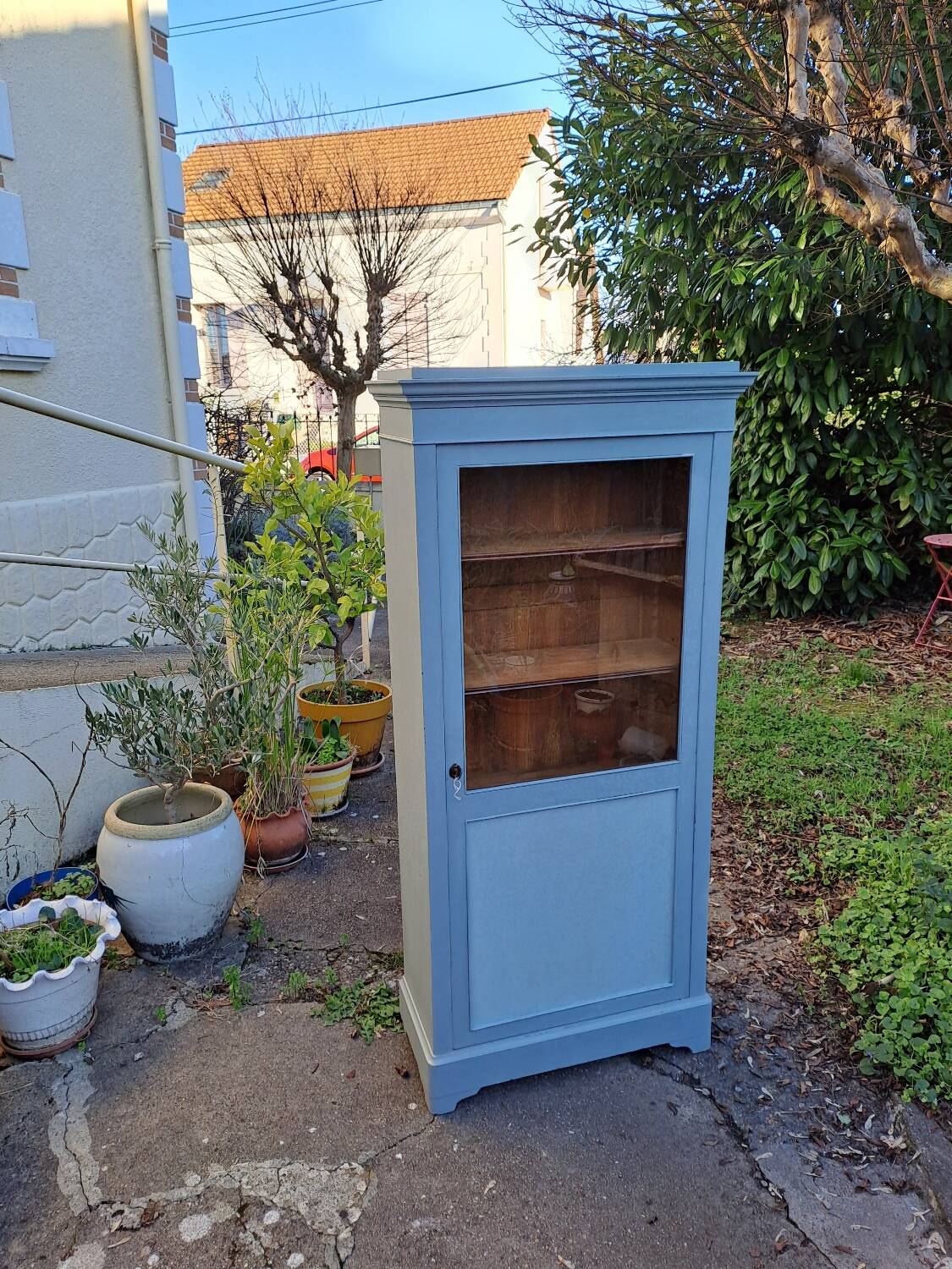 19th century glass cabinet with 1 door