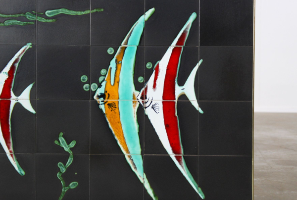 Table basse avec carreaux de céramique par Denisco