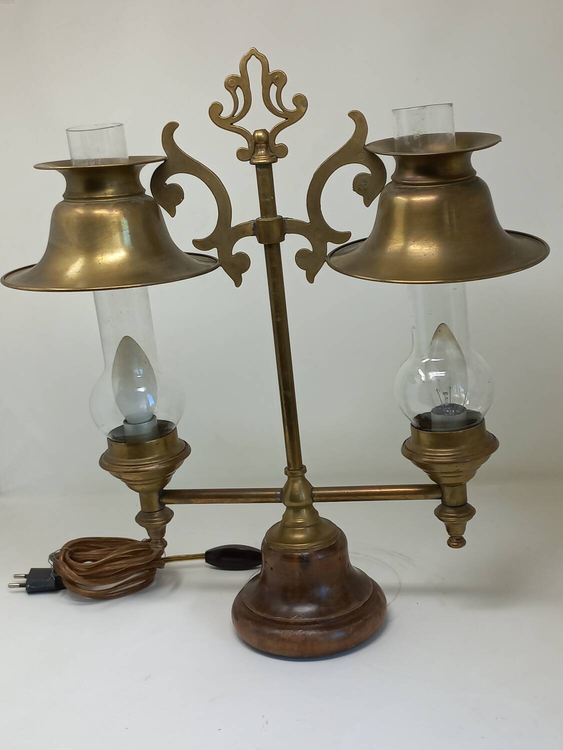 Vintage floor lamp made in Germany from oak and brass wood b