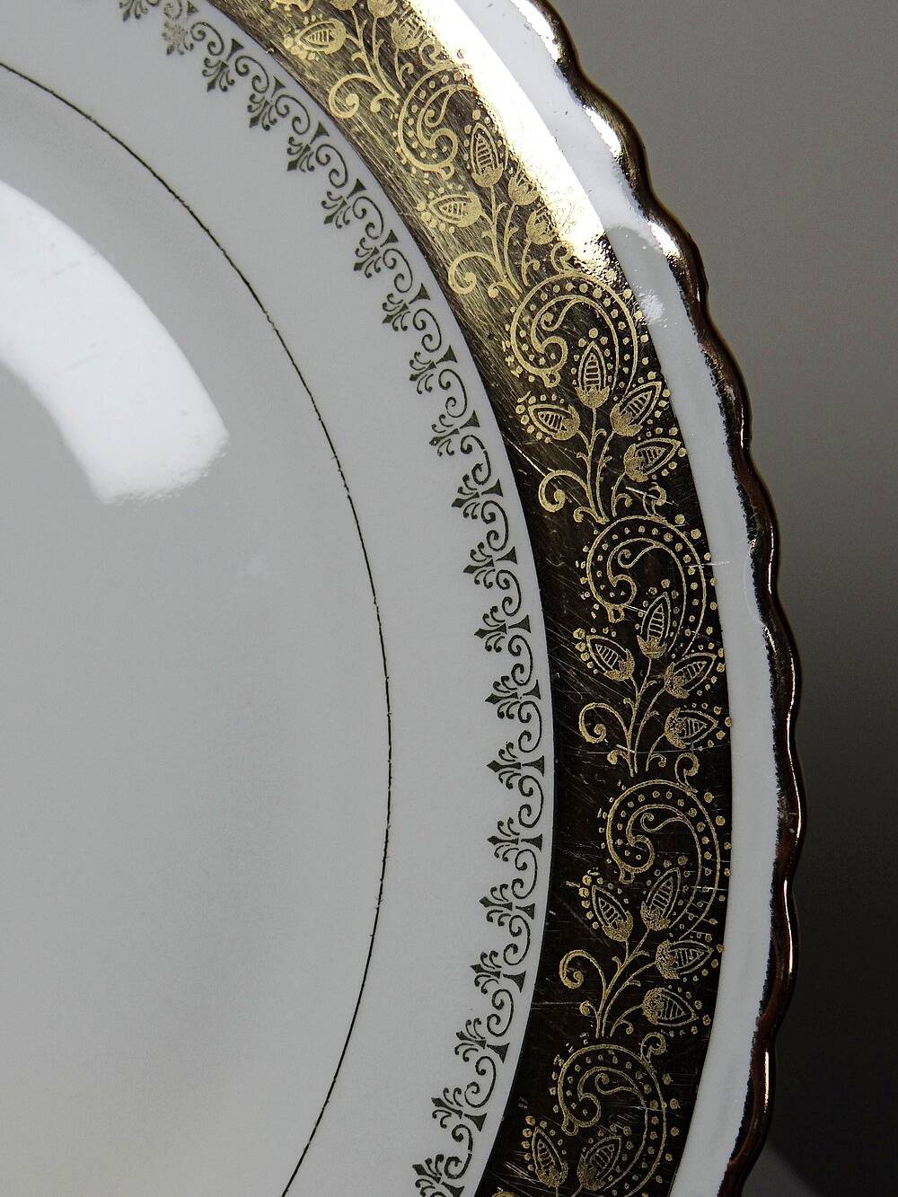 Set of 6 vintage flat plates ADP L Royal Limoges, gilded porcelain - 2