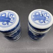 Elegant table set, Chinese porcelain, blue and white, condiments.