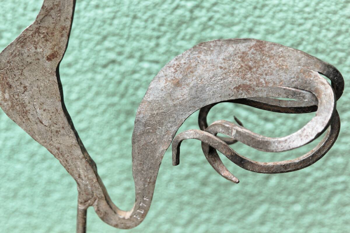 Wrought iron rooster candle holder, in the Marolles style