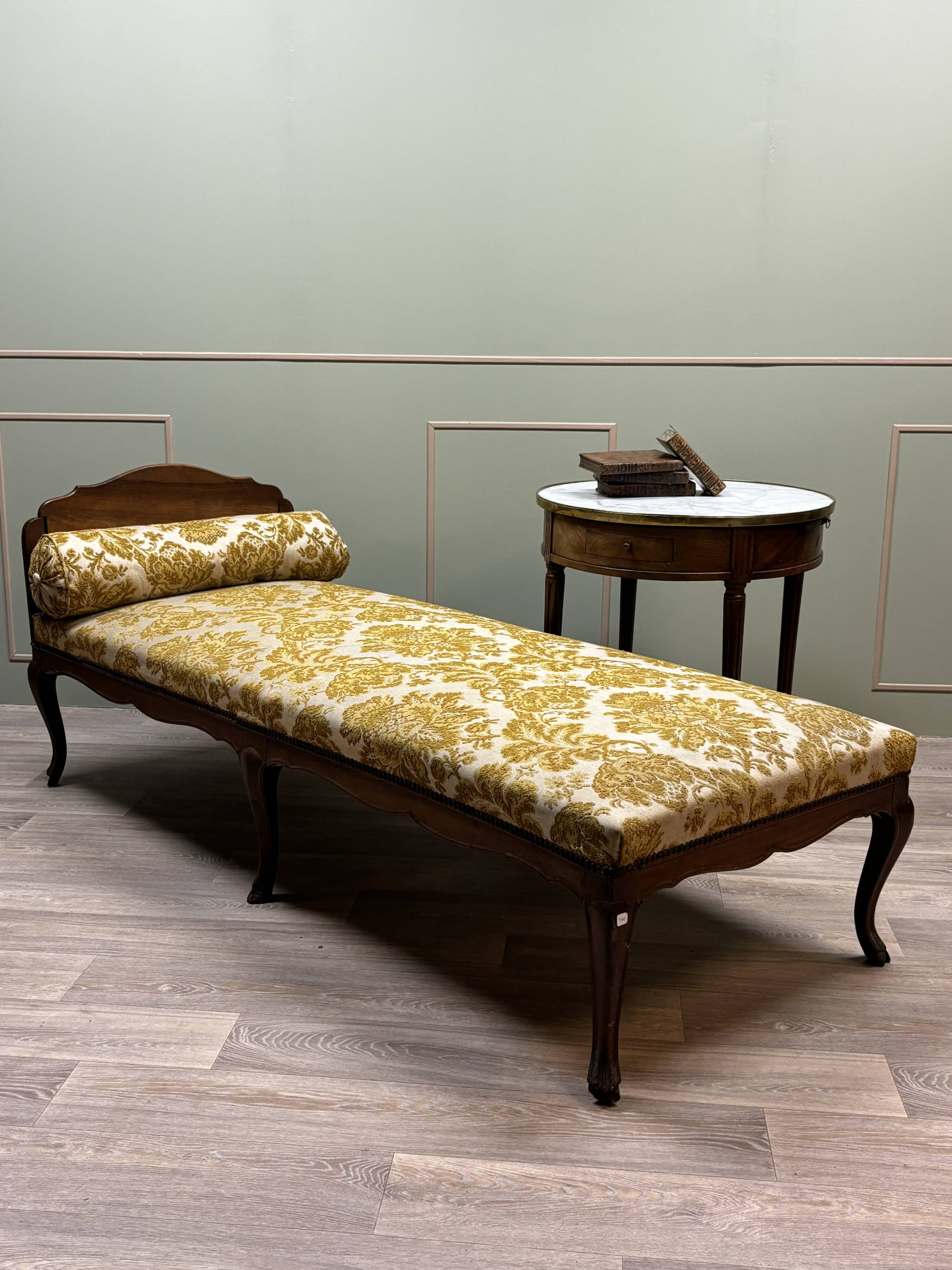 Resting Lily In Natural Wood Louis XV Style XIX Eme Century