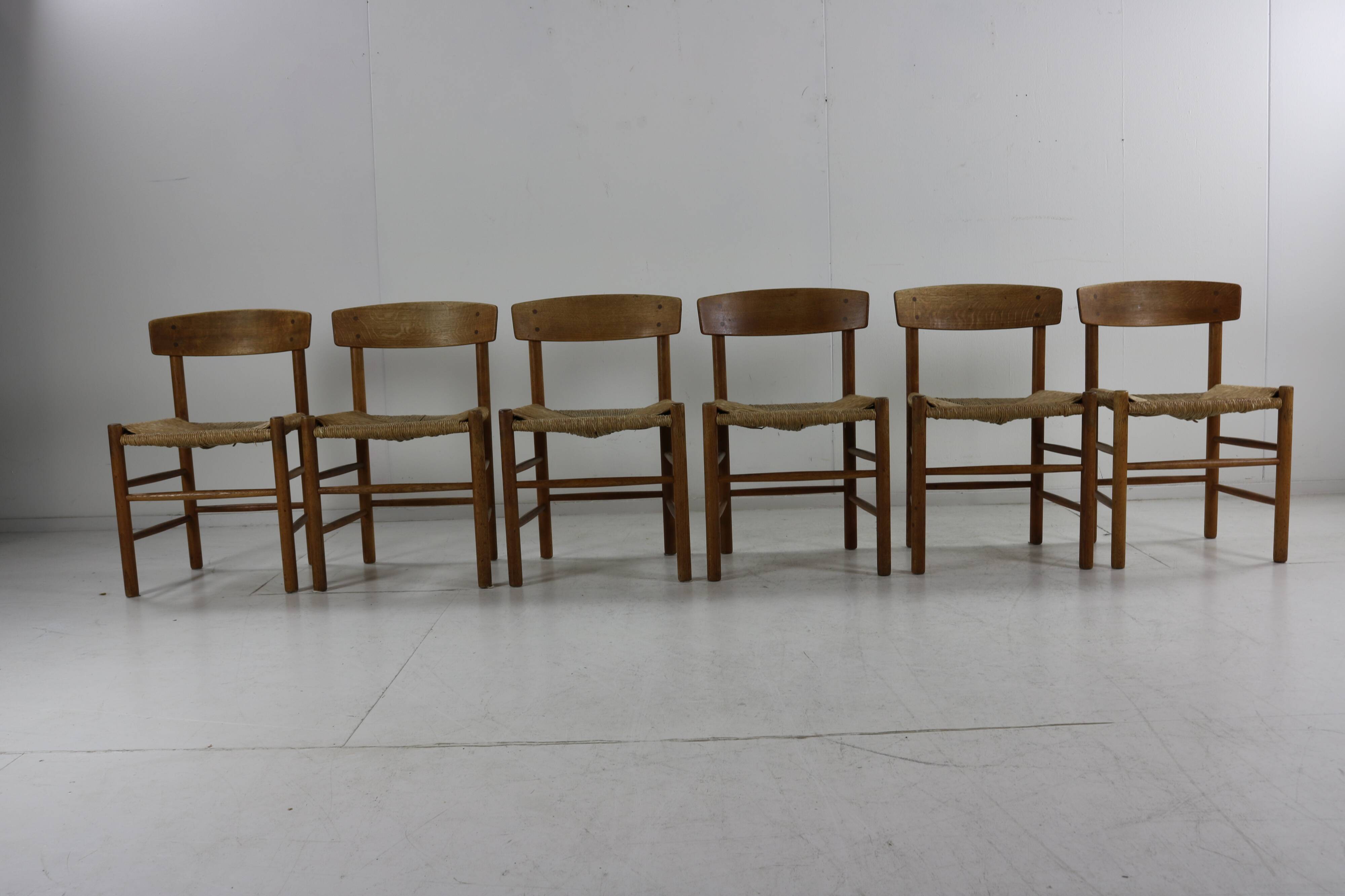 Set of six oakwood dining chairs by Borge Mogensen