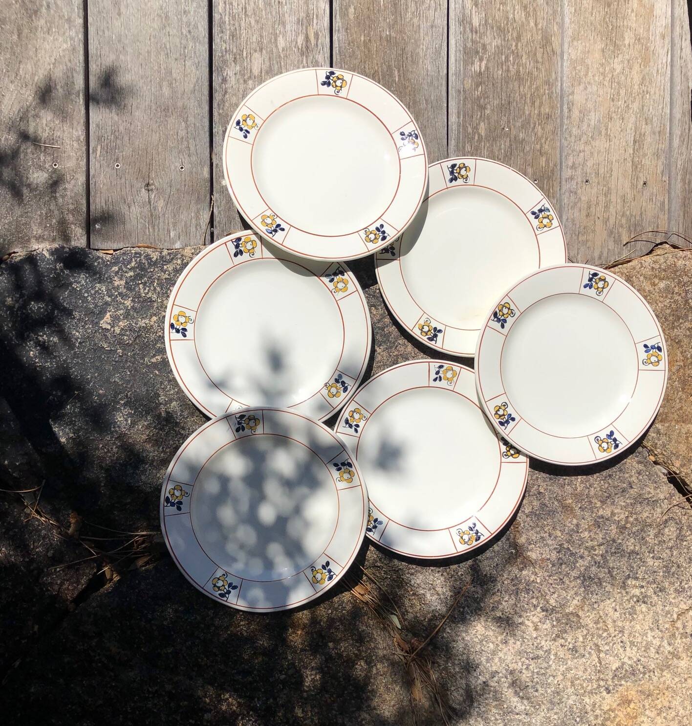 6 Flat Plates Terre de Fer Salins Charbonnier