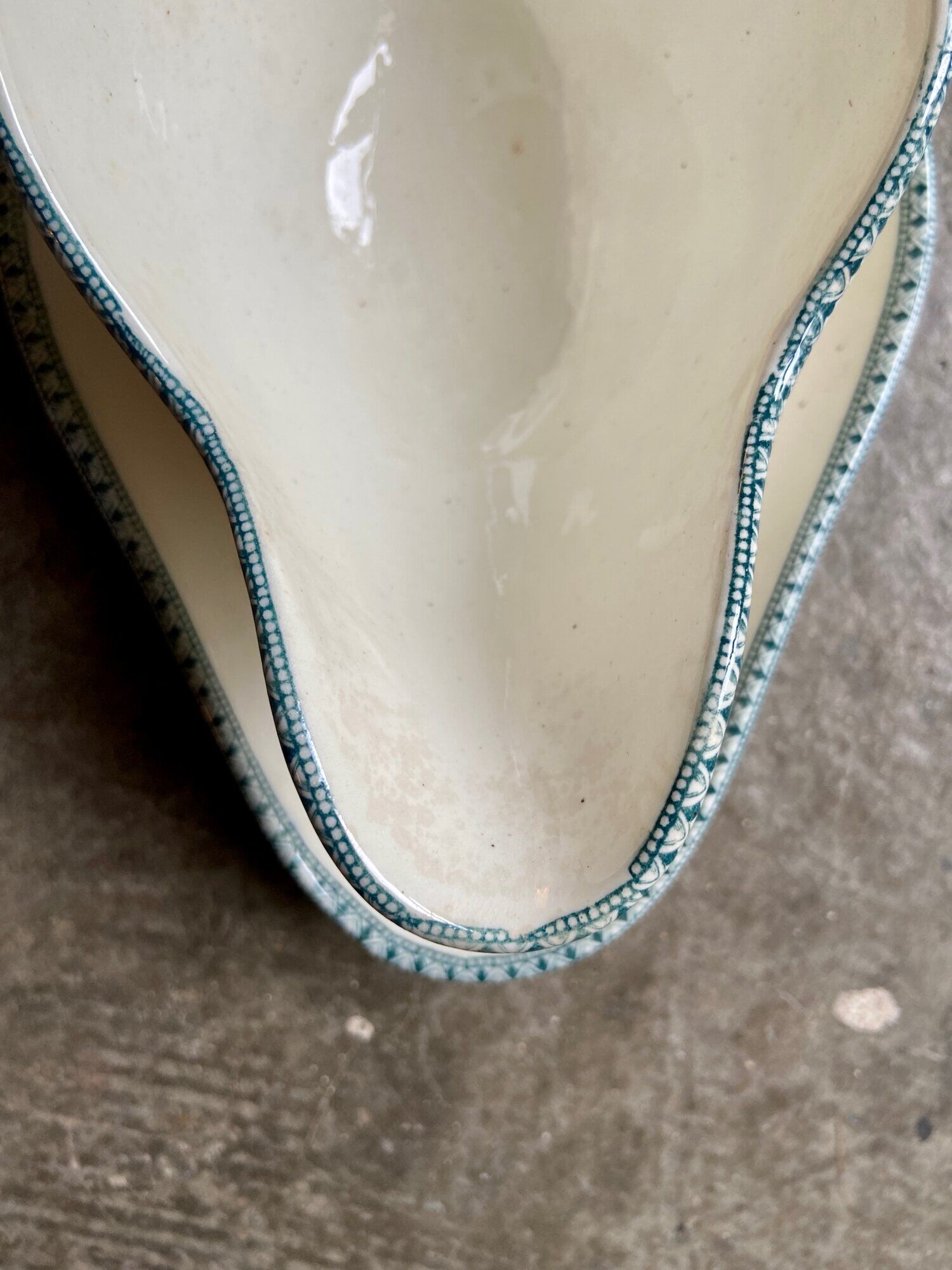 Saucière Salins en terre de fer, service "Directoire"