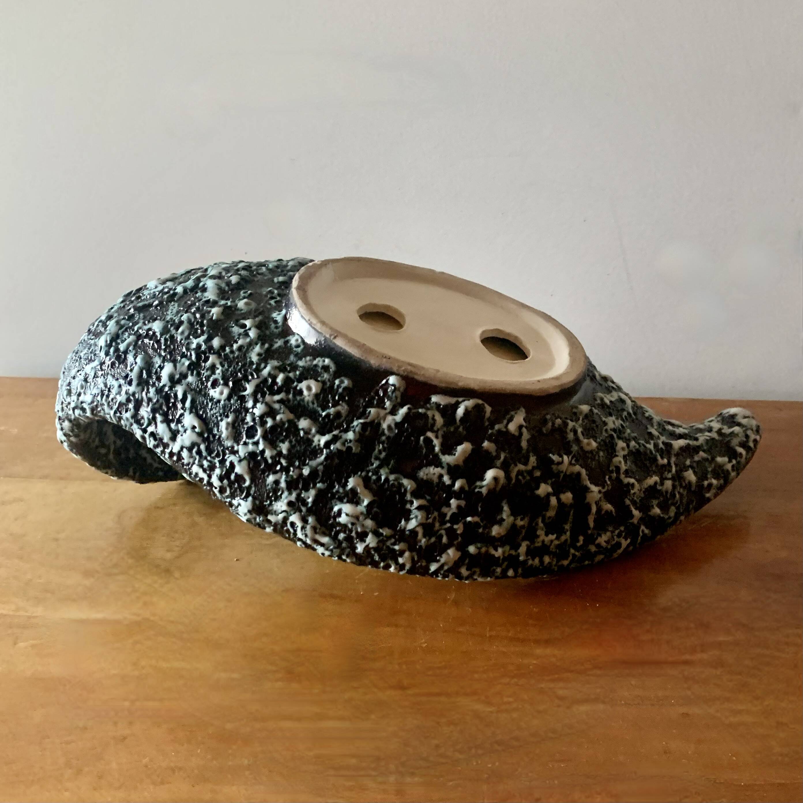 Large vintage Vallauris pocket bowl - Ecume de Mer - free form