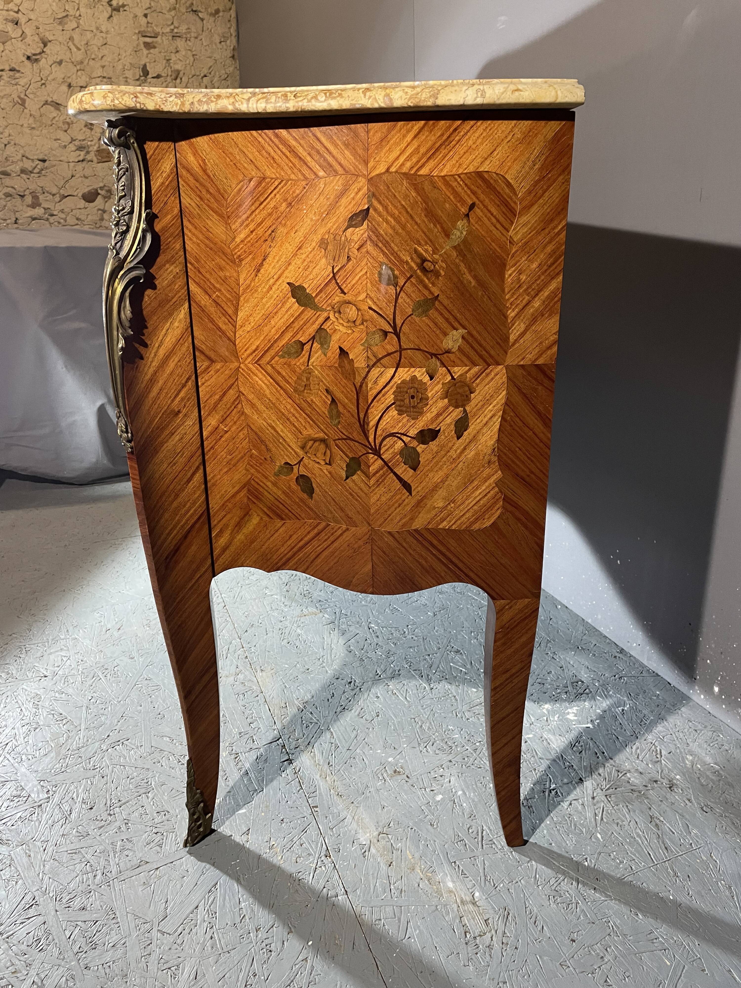 Commode de style Louis XV