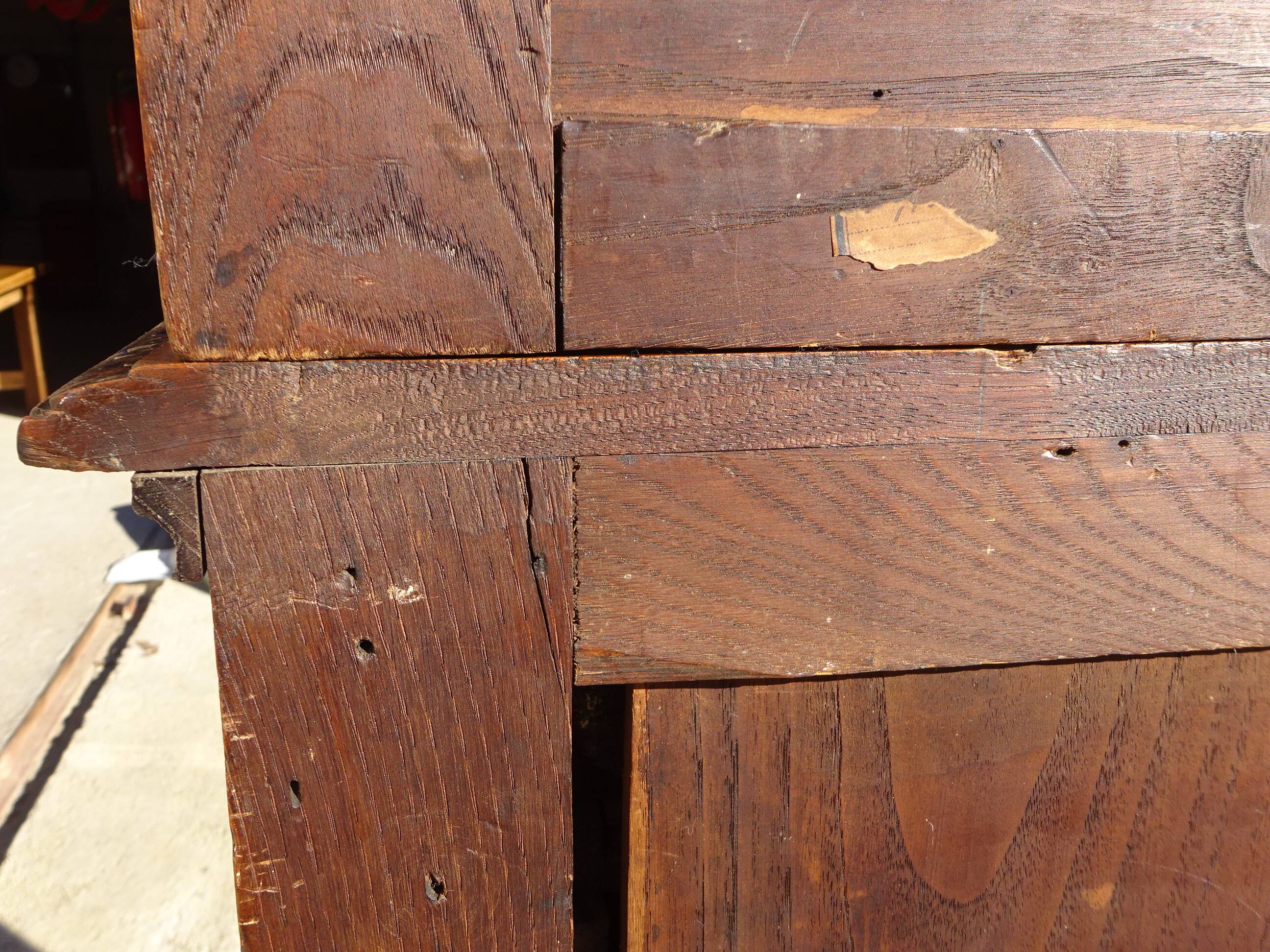 Former Bedel & Cie dresser