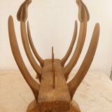 Review door organic form in wood and leather