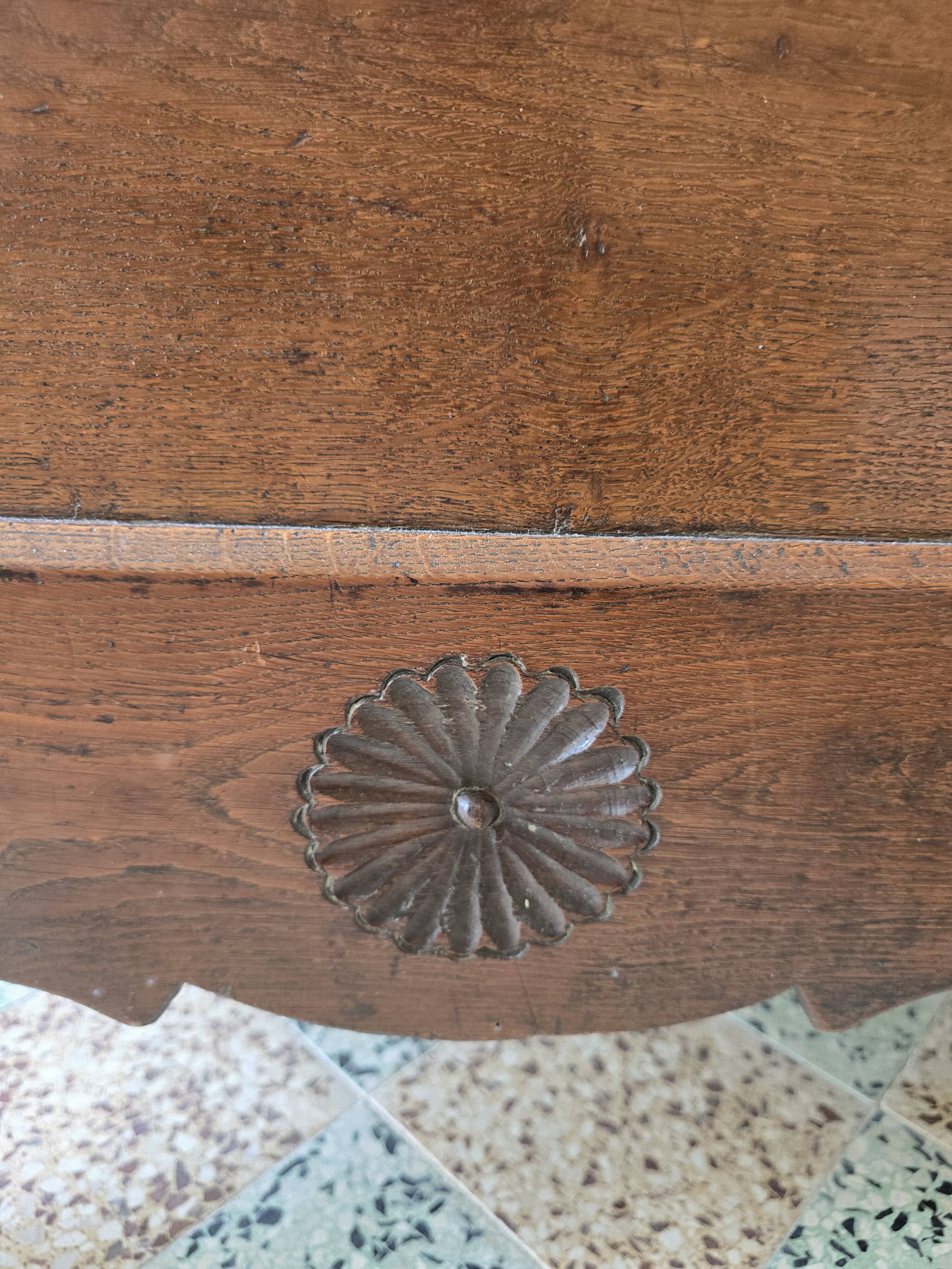Antique trough / antique chest in solid oak – late 19th / early 20th century