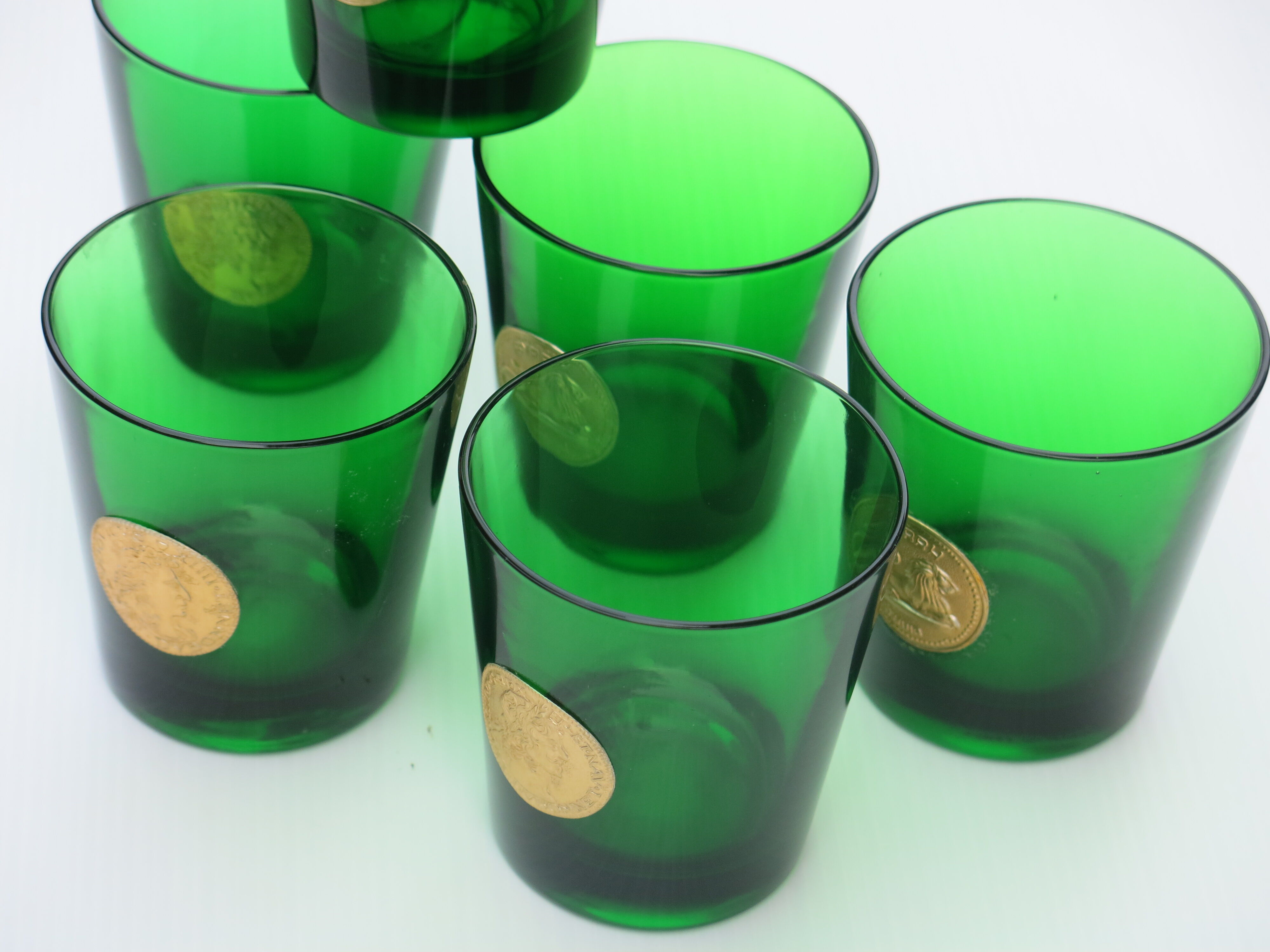 6 water glasses of green colors in very good