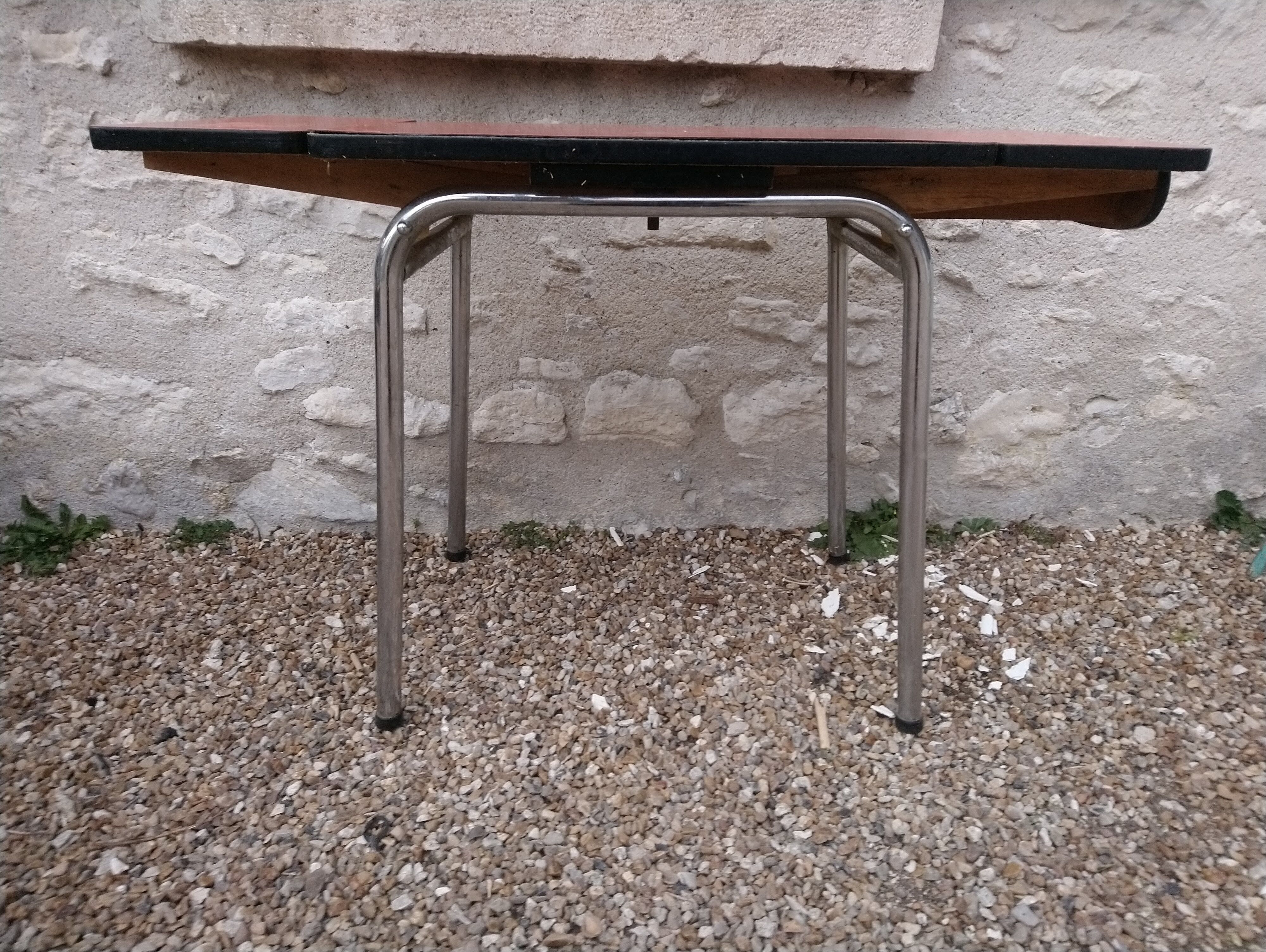 Table red Formica with extensions