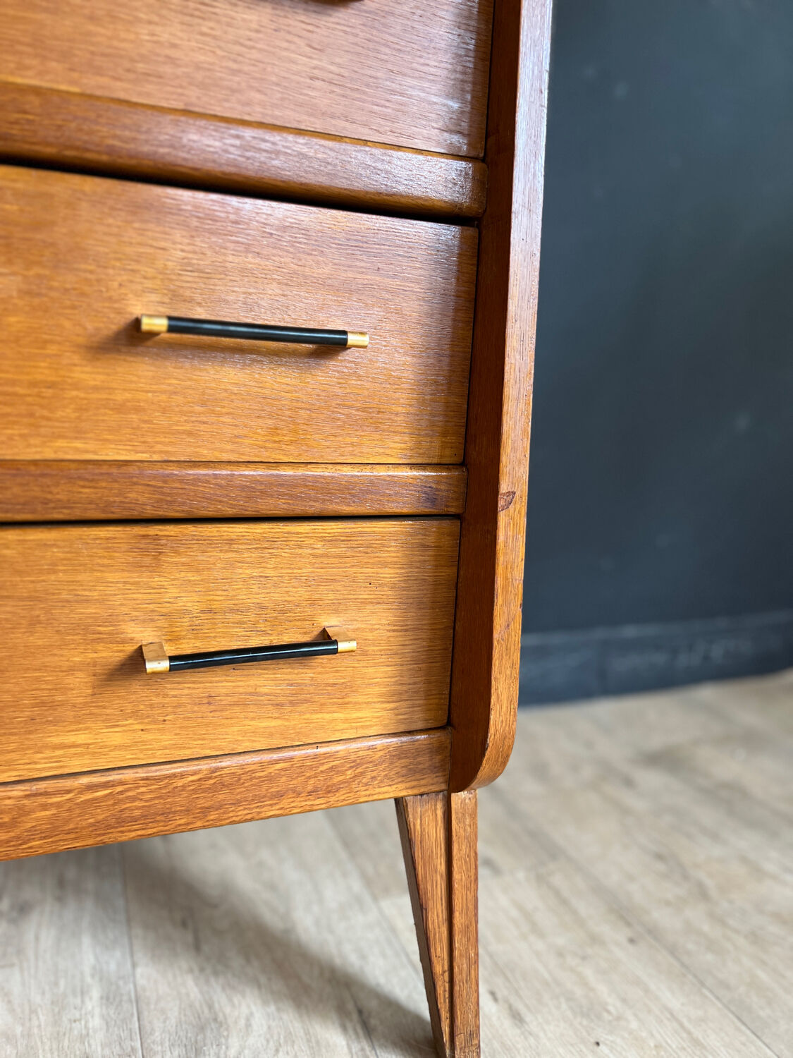 Vintage chest of drawers