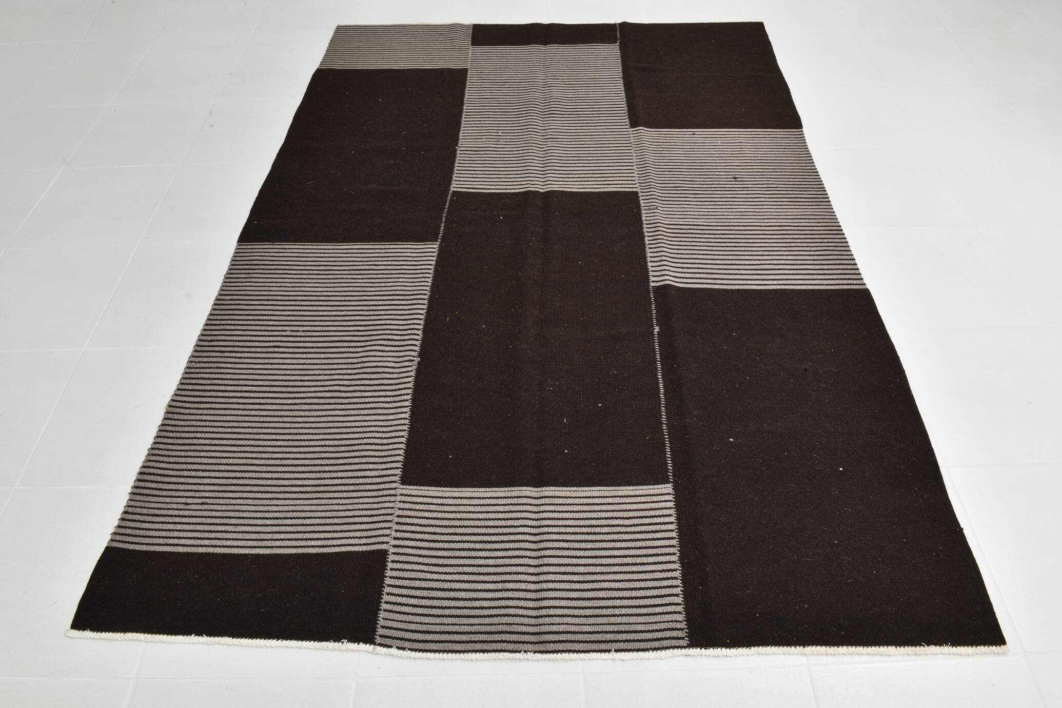 Black and Taupe Handknotted Wool Kilim Rug, 174x251 Cm