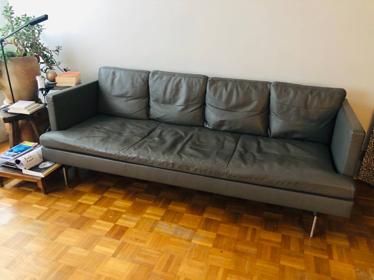 Cinna stricto sensu sofa