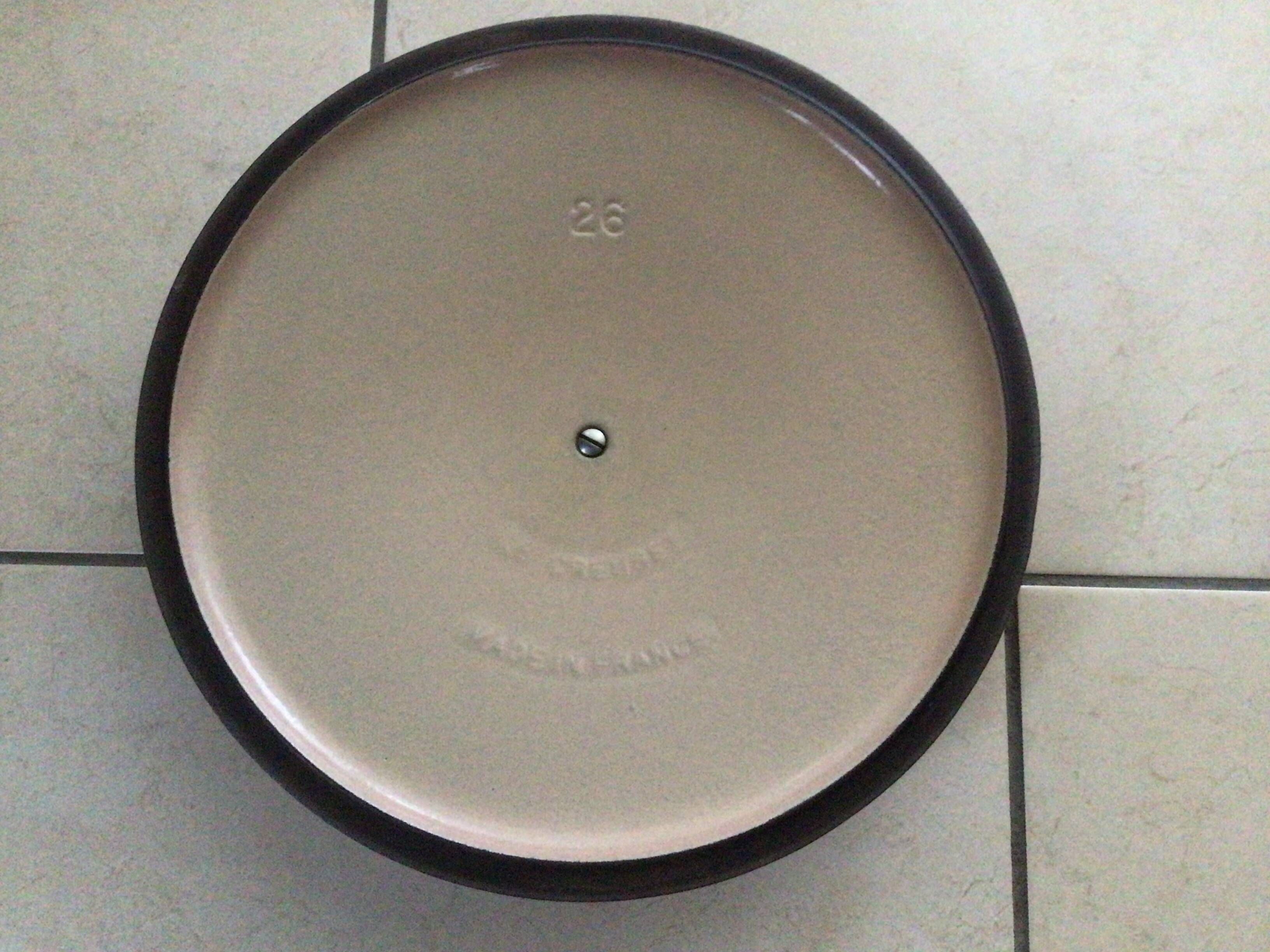 Le Creuset cocotte in very good condition 27 cm in diameter
