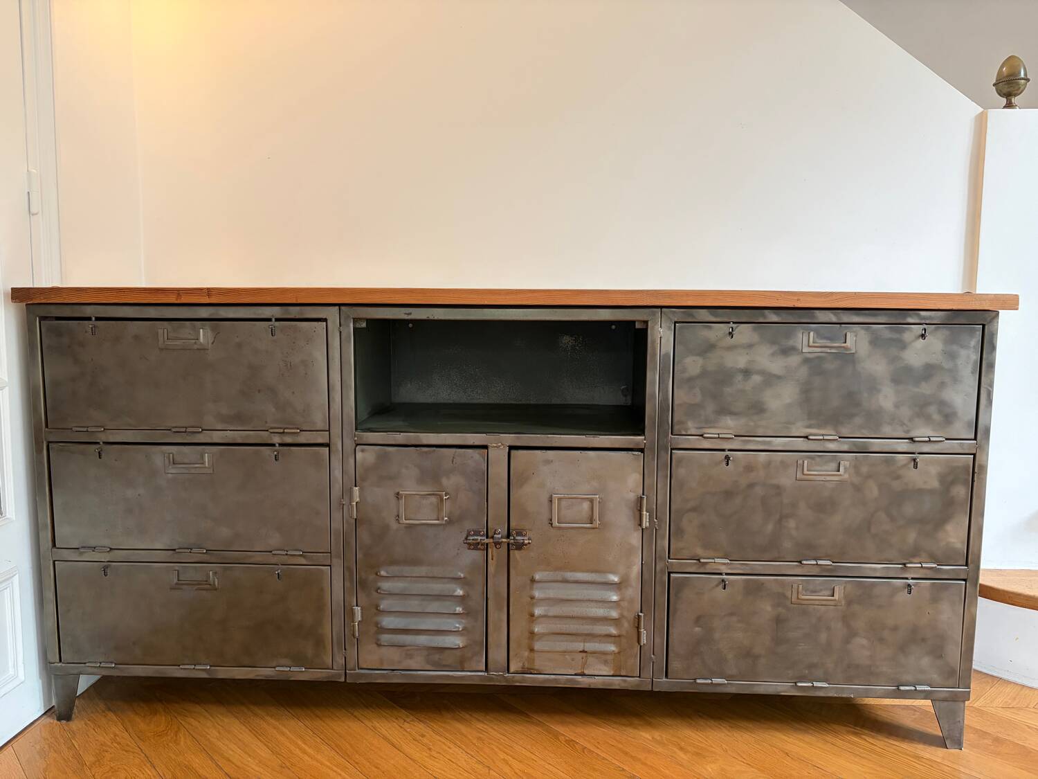 Storage furniture in steel and wood