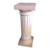 Colonne en plâtre