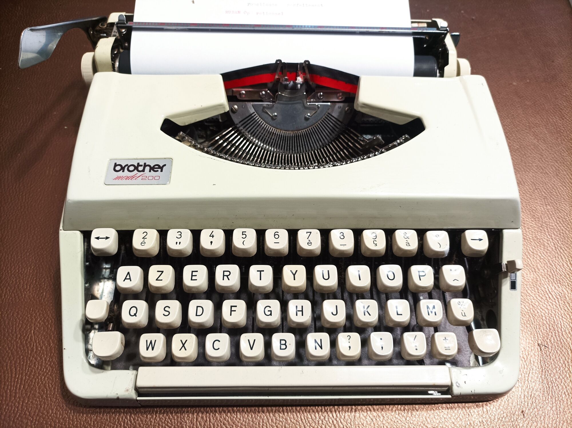 Machine à écrire portable Brother Deluxe 200 1960s