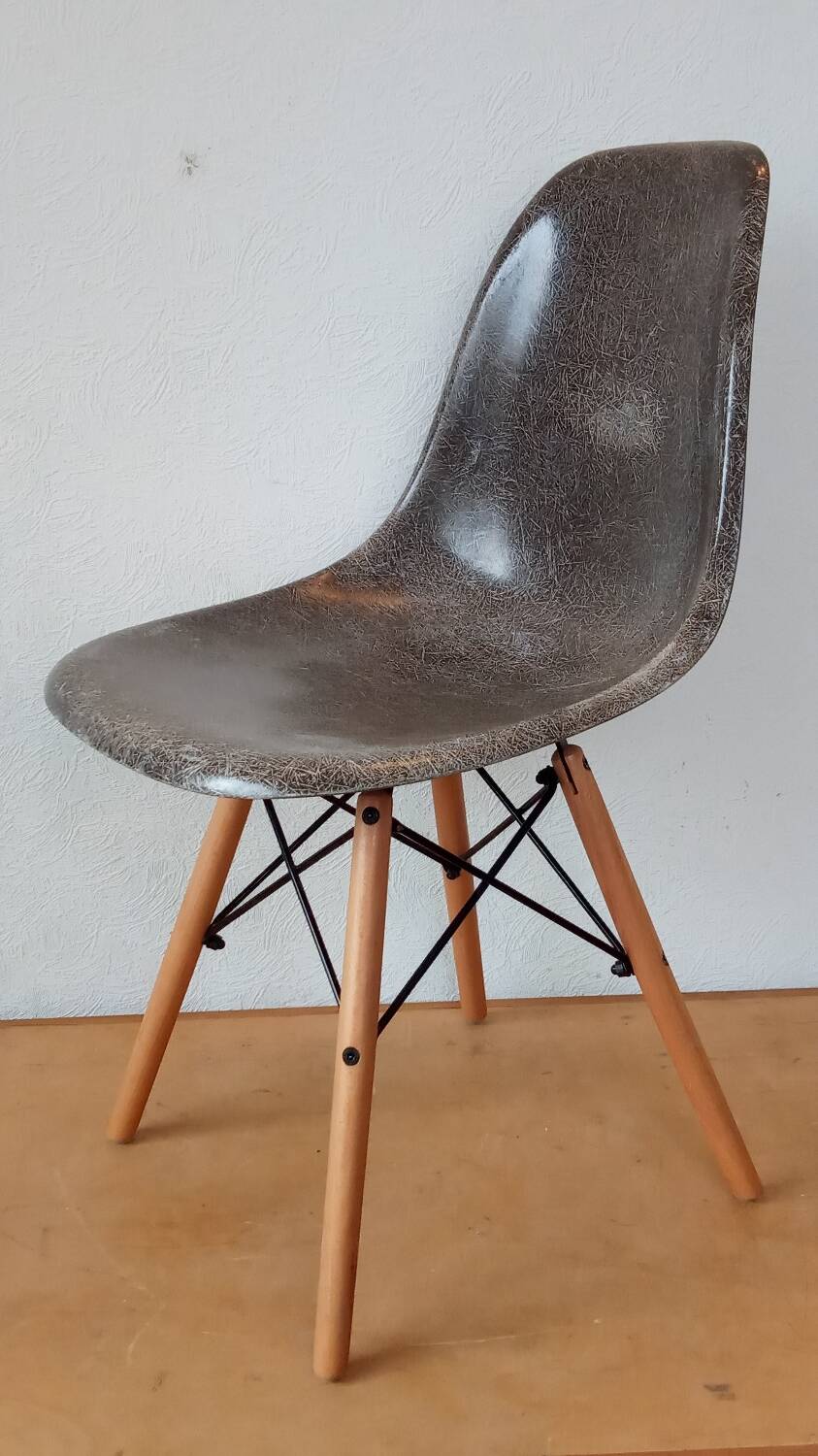Eames DSW chair for Herman Miller