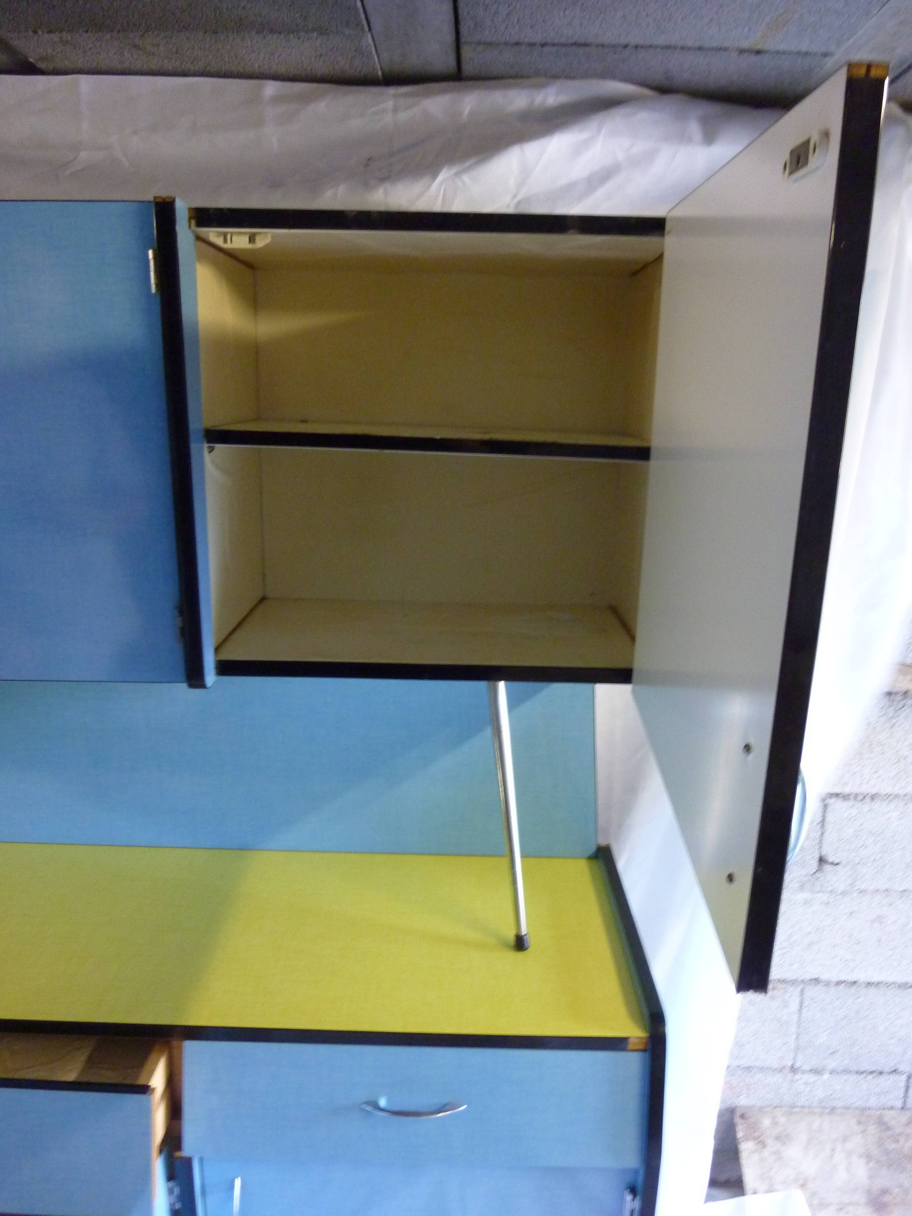 Buffet in blue and yellow formica