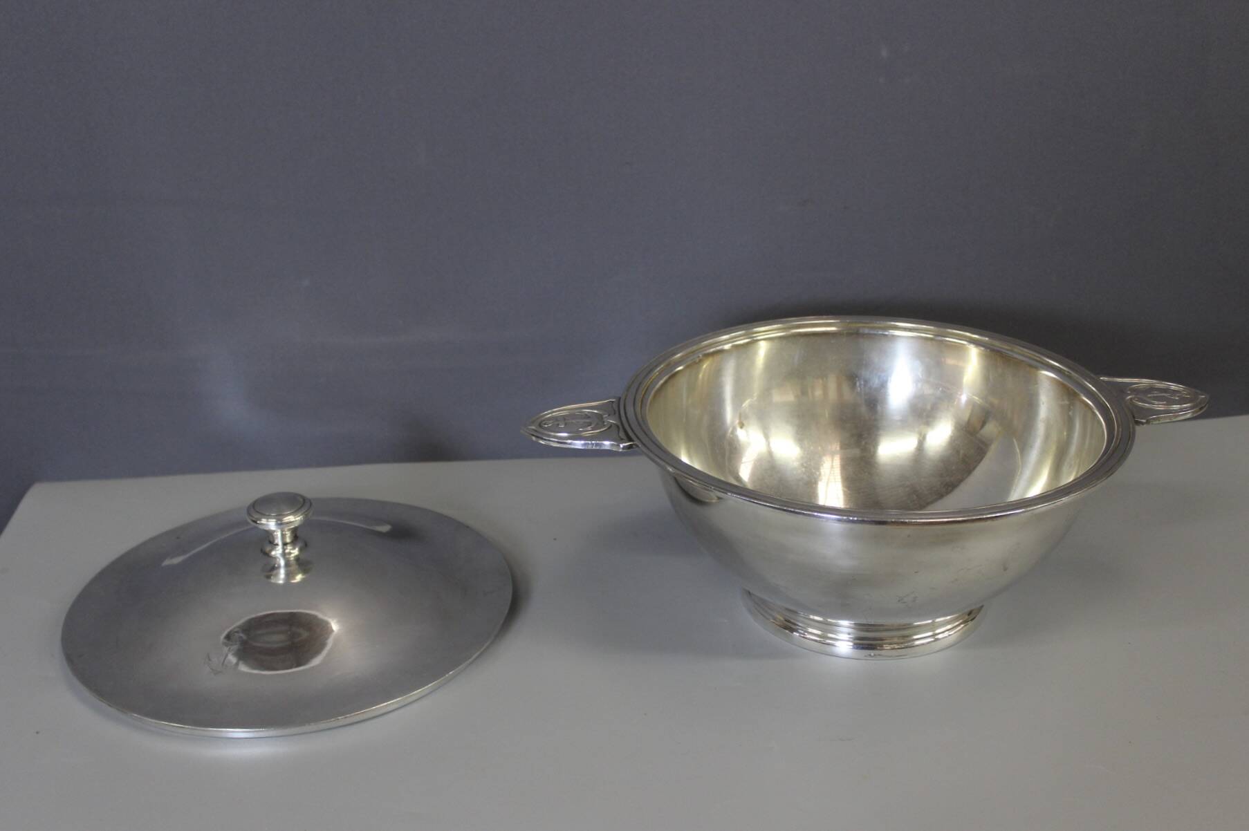 Silver-plated soup tureen with marine anchor design