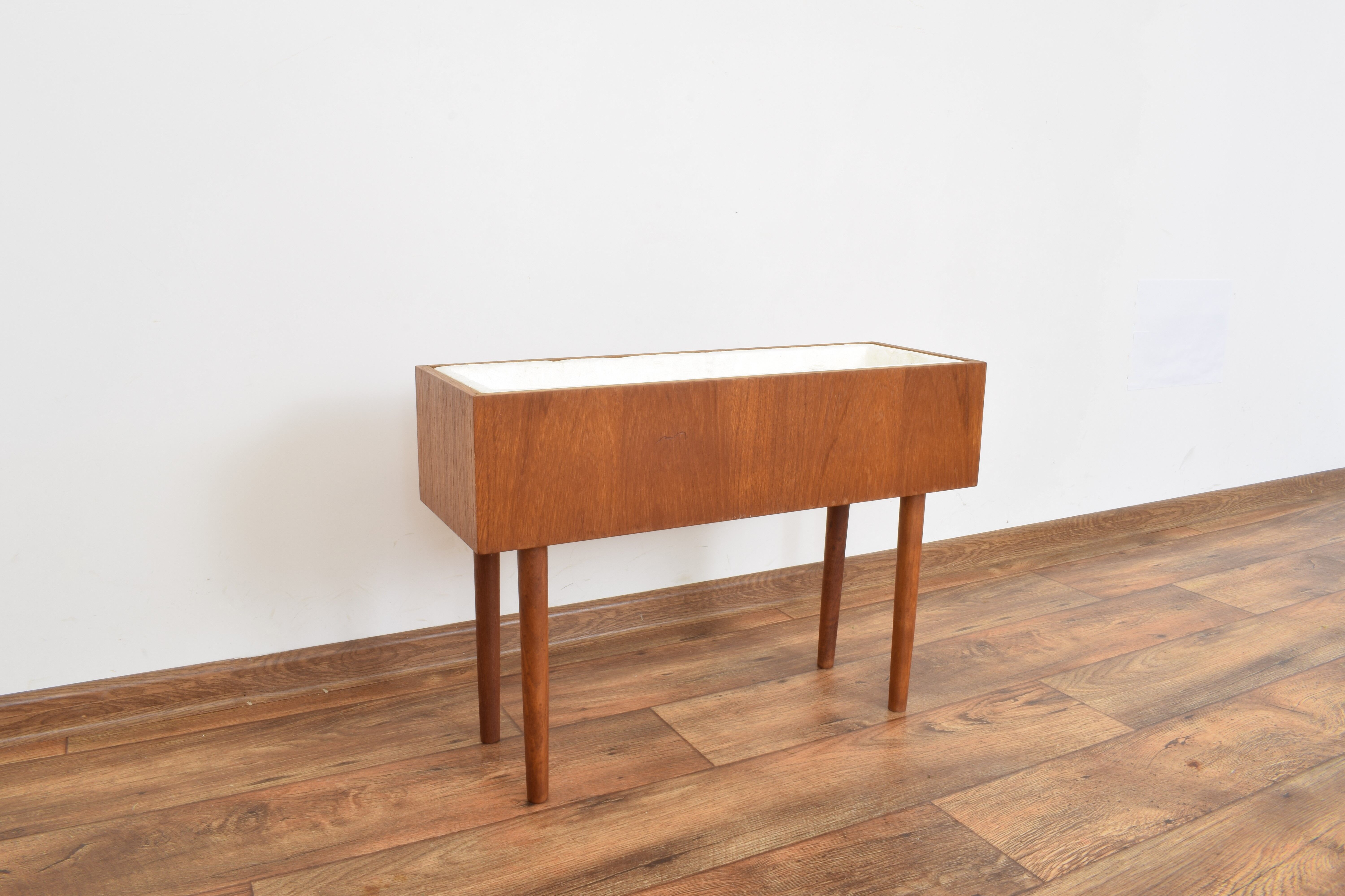 Mid-century danish teak planter, 1960s