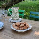Farm table