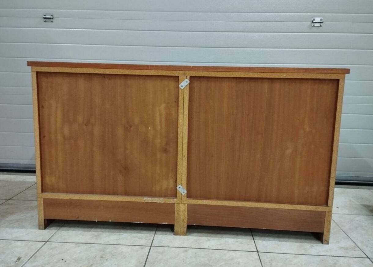 Scandinavian chest of drawers with 8 drawers
