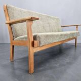 Canapé 3 places par Hans J. Wegner pour Getama, Danemark, années 1960